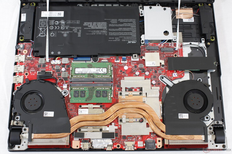 ROG Strix G15 G512LI for comparison. Note the fewer and shorter heat pipes on this slower configuration