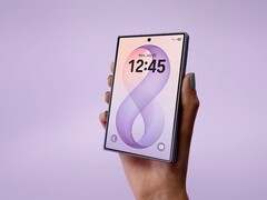 Samsung is promoting Galaxy Z Fold8 at the expense of the Apple iPhone Duo.