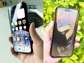 The iPhone 14 Pro Max looks rather stylish with its curved display. (Image source: @lipilipsi)