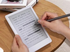 The Meebook M8 supports stylus input (Image source: Meebook)