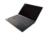 Lenovo Yoga 730-13IKB (i7-8550U, 4K) Convertible Review