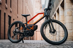 The ASYNC H7 hybrid e-bike has a 500W motor with up to 130 Nm torque. (Image source: ASYNC)
