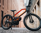 The ASYNC H7 hybrid e-bike has a 500W motor with up to 130 Nm torque. (Image source: ASYNC)