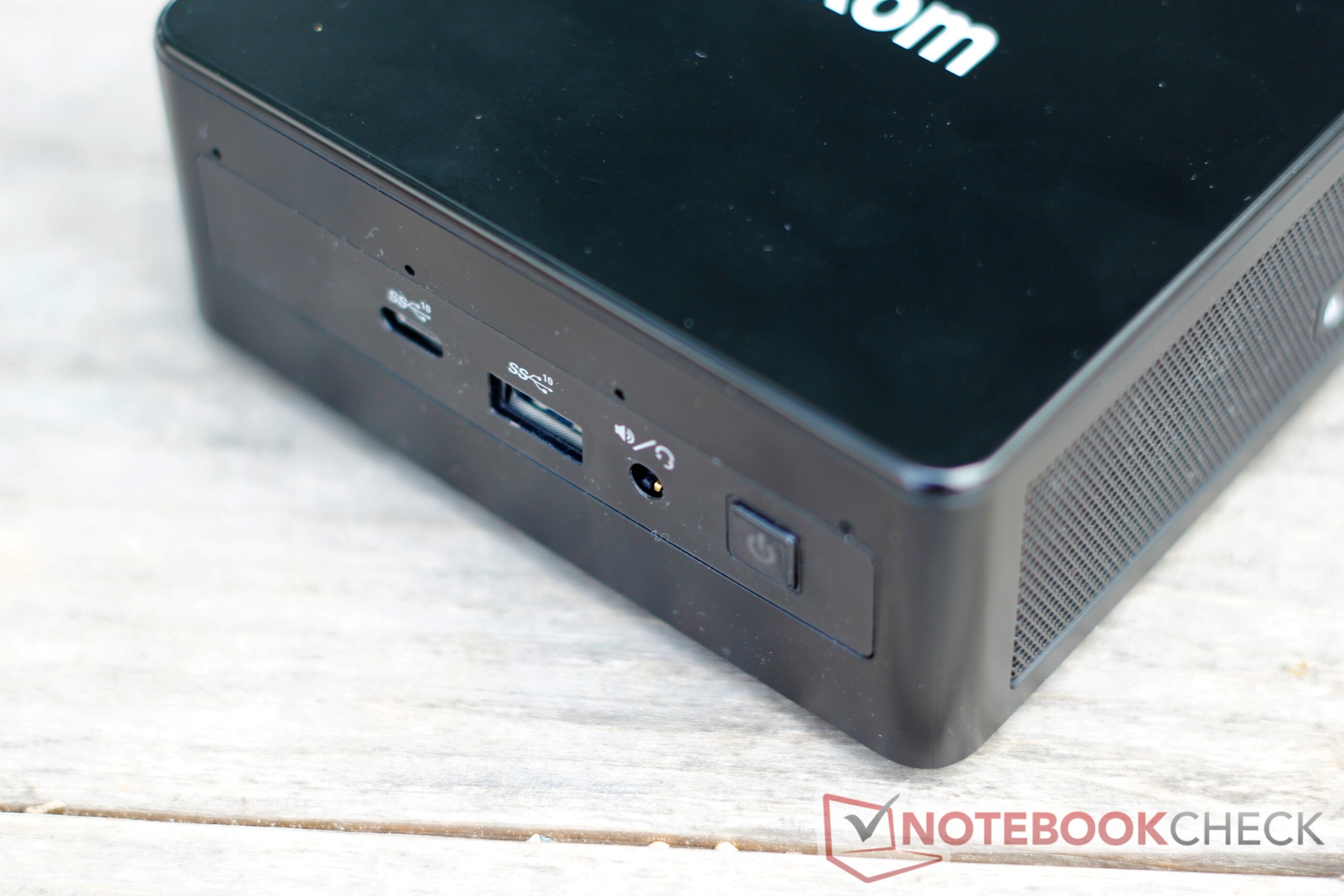 Geekom IT8 Mini PC Review