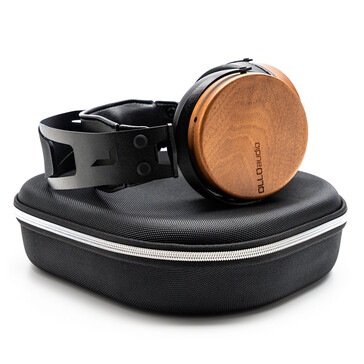 The Ollo Audio R1 comes with a carry case. (Image source: Ollo Audio)