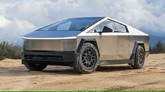 An electric Tesla Cybertruck (Image source: Motor Trend)