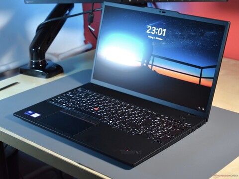 Lenovo ThinkPad T16 Gen 3 laptop in review: Big screen, big battery, but not big on performance