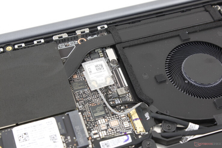 Non-removable WLAN module