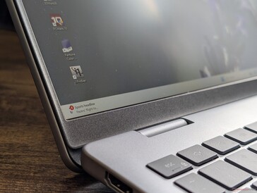 No OLED or touchscreen options available on the clamshell Dell 16 Plus