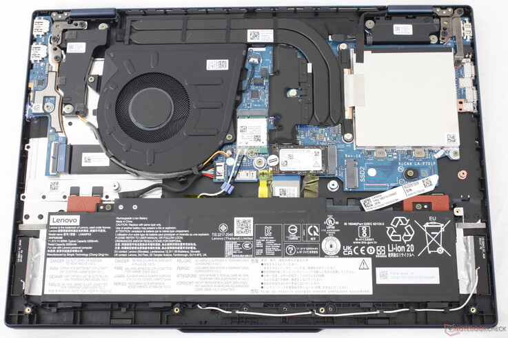 Servicing is relatively simple with easy access to the two DDR5 SODIMM slots and two PCIe4 x4 SSD slots. Note that one of the SSD slots supports only shorter 2242 drives.
