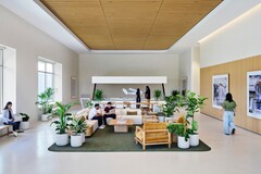 The lobby of the Advanced Manufacturing Center at Houston