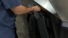 The Cybertruck's fender flare pops off really easily (image: Wrap Bullys/YT)