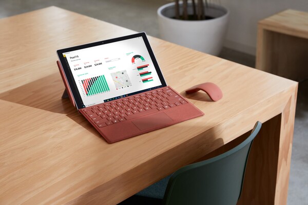 The Surface Pro 7 Plus looks an awful lot like the Surface Pro 7. (Image source: Microsoft)
