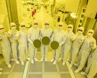 Samsung's 3 nm semiconductor chip wafer (Image source: Samsung)