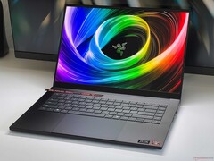Razer Blade 16 2025 (Image source: Notebookcheck)