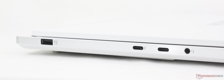 Left: USB-A 3.2 Gen. 1, USB-C Thunderbolt 4 w/ DisplayPort 2.1 + Power Delivery (100 W), USB-C 3.2 Gen.2 w/ DisplayPort 2.1 + Power Delivery, 3.5 mm headset