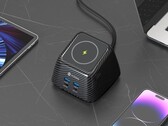 The mobfree SuperDock has a total power output of 110 W across five ports. (Image source: mobfree)
