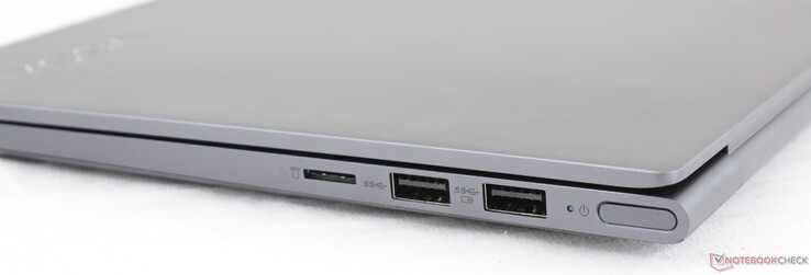 Right: MicroSD reader, 2x USB Type-A