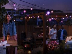 Philips Hue’s Festavia Globe Outdoor String Lights (pictured) are listed at Amazon France. (Image source: Smartlights.de)
