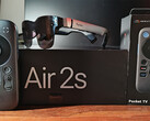 RayNeo Air 2s and Pocket TV pair well together (Image source: Notebookcheck)