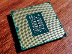 An Intel Comet Lake S chip. (Image: Notebookcheck)