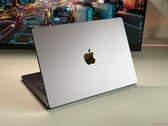 M5 Max with inconsistent performance and throttling issues - Apple MacBook Pro 14 Review