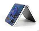 The Xiaomi Mix Flip is a powerful alternative to the Galaxy Z Flip6 (Image source: Notebookcheck)