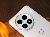 The OnePlus 13. (Image Source: Zhou Jiahuiang)