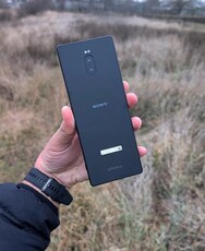 Sony Xperia 5G smartphone prototype. (Image source: OLX)