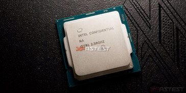 Intel Comet Lake-S Core i9-10900. (Image Source: XFastest)