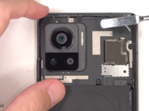 An Edge 30 Ultra gets taken apart. (Source: PBKReviews)