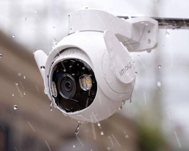 Rated IP66 or higher, Imou's cameras can withstand heavy rain, snow and mud splattering. (Image source: Imou)