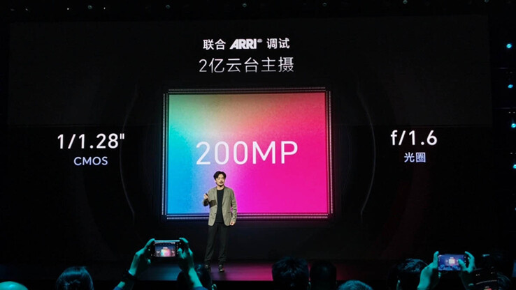 Honor's Robot Phone features a a 200MP main sensor on a miniaturized three-axis gimbal.