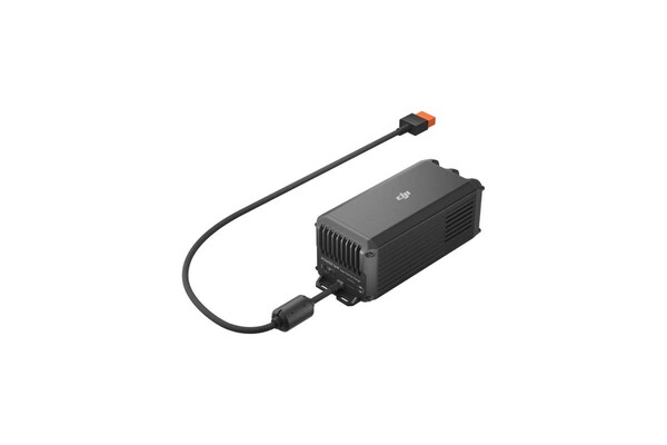 The DJI Power 1kW Super Fast Car Charger connects to the SDC port on the power station or expansion battery. (Image source: DJI)
