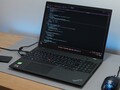 The 4K OLED screen of the Lenovo ThinkPad P16s Gen 2 AMD has perfect black levels (Image source: Mario Petzold)