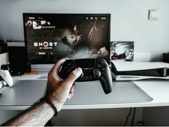 A Reddit user was unable to launch Ghost of Yōtei on their PS5 after a failed license check, reigniting the debate over digital games and physical discs.
