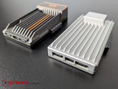 Left ZimaBoard 1.0, right ZimaBoard 2.0