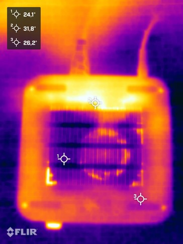 Acer Revo Box RB102 during the stress test stress test (bottom view)