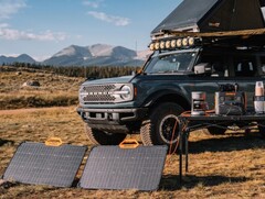 The Jackery SolarSaga 80 W solar panel has a 95% transmittance rate. (Image source: Jackery)