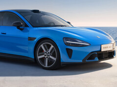 Xiaomi SU7 (2026) in the new Capri Blue color: The electric sports sedan is getting more than just a minor facelift. (Image source: Xiaomi)