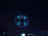 Drones take on a Mate 40-inspired shape over Beijing. (Source: MyDrivers)