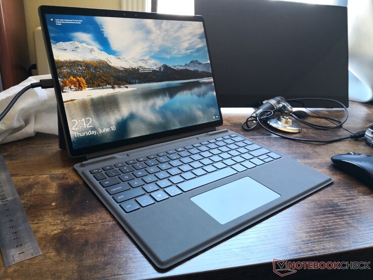Dell Latitude 13 7320 Detachable Review: A Better Microsoft Surface Pro 7 -   Reviews