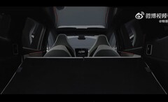 Interior of new Tesla Model Y L SUV (Image source: Tesla on Weibo)