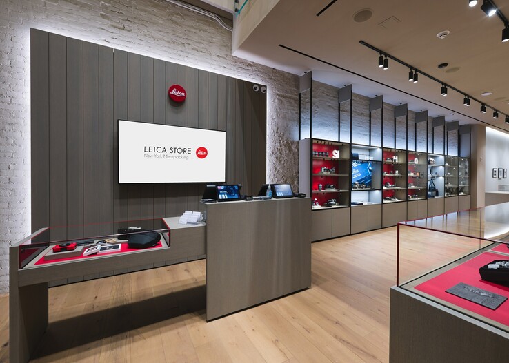 The upcoming Leica Store...
