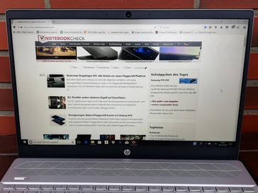 Using the HP Pavilion 15-cs0003ng outdoors