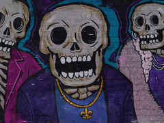 Graffiti depicting the Saints Row gang
