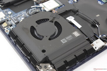 "Cryo-tech" cooling solution consists of dual ~50 mm fans and two copper heat pipes between them