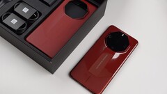 The Mate 60 RS. (Source: Eva's Tech Life via Weibo)