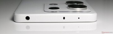 Top: Headphone jack, IR blaster, microphone