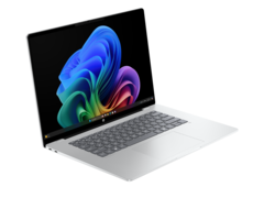 The HP OmniBook 5 (model 16-fb0027nr) arrives in the Glacier Silver colorway